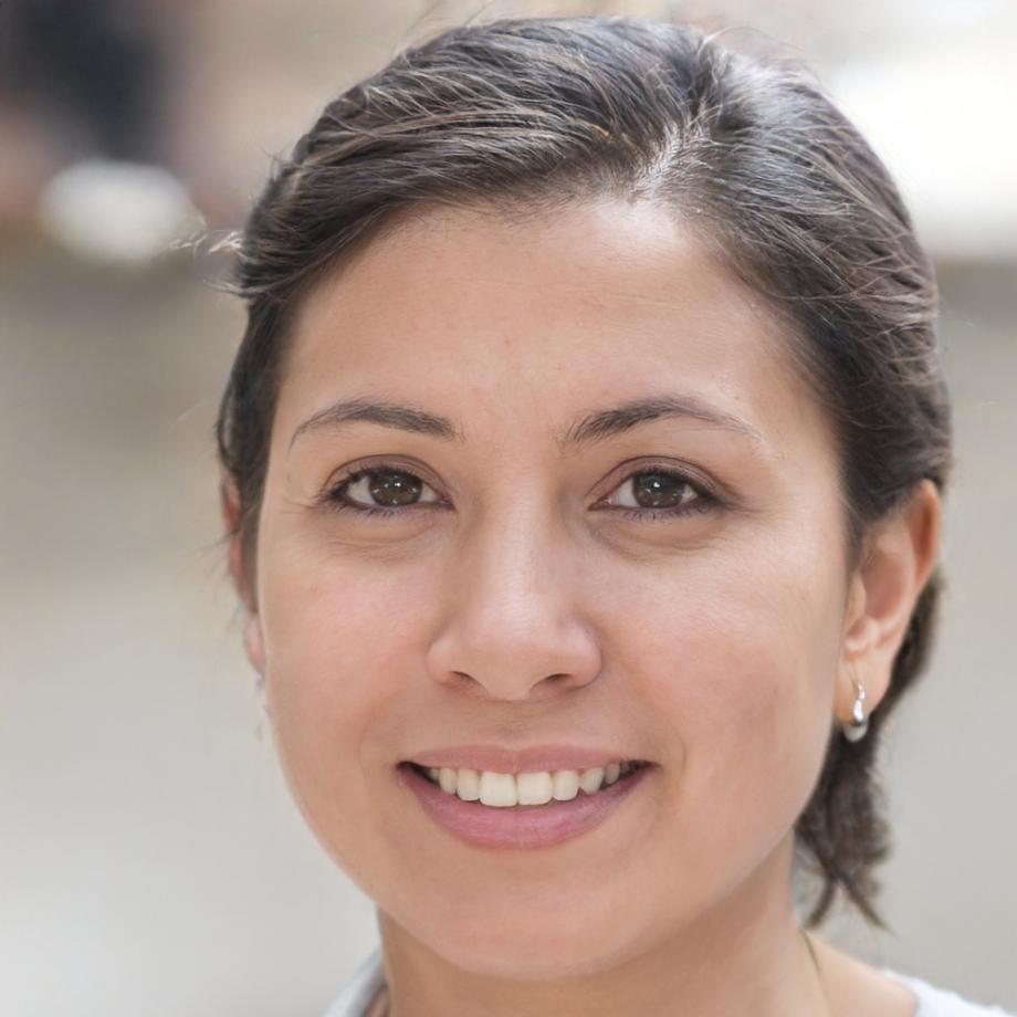 Portrait d'Élodie Marchand, experte en communication interne